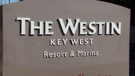 Das-Westin-Key-West-Resort-Und-Marina-Schild,-Florida,-USA