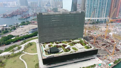 Hong-Kong-M-Plus-Museum,-West-Kowloon-Kulturzentrum,-Luftaufnahme