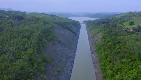 Taveras-Dam,-Santiago-De-Los-Caballeros-In-Dominican-Republic