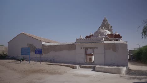 Außenansicht-Der-Mauern-Des-Jain-Tempels-Nagarparkar-In-Pakistan