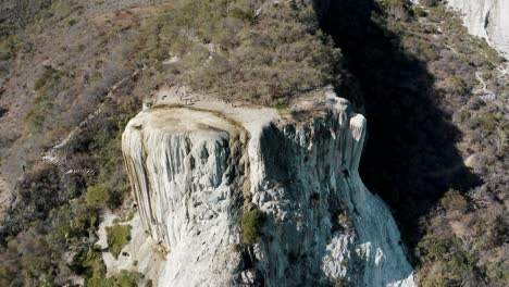 Top-View-of-Top-of-Hierve-el-Agua-natural-travertine-rock-formations-in-San-Lorenzo-Albarradas,-Oaxaca,-Mexico