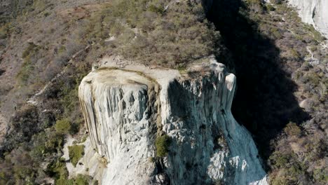 Top-View-Of-Top-Of-Hierve-El-Agua-Natural-Travertine-Rock-Formations-In-San-Lorenzo-Albarradas,-Oaxaca,-Mexico