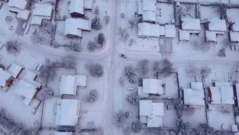 Schneebedeckte-Luftaufnahme-Des-Stadtviertels