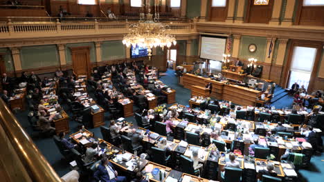 Colorado-Repräsentantenhaus-In-Sitzung-In-Ihren-Kammern