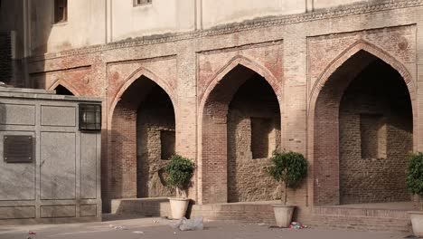 Row-Of-Brick-Work-Archways-At-Masjid-Wazir-Khan-In-Lahore