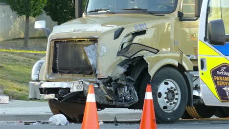Huge-Truck-With-Front-End-Damage-Due-To-Collision-On-The-Road-In-Toronto,-Canada