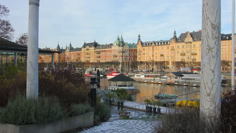 Stockholm-famous-exclusive-street-Strandvagen,-historic-area-viewed-in-winter