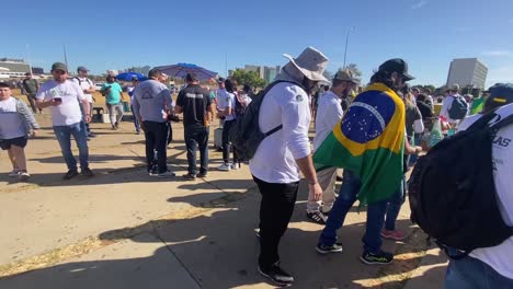 the-pro-gun-protest-in-the-city-of-brasilia-as-the-Brazilian-president-bolsonario-signed-a-decree-making-it-easier-for-Brazilians-to-keep-weapons-at-home