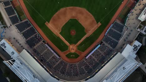Birds-eye-view-of-baseball-game