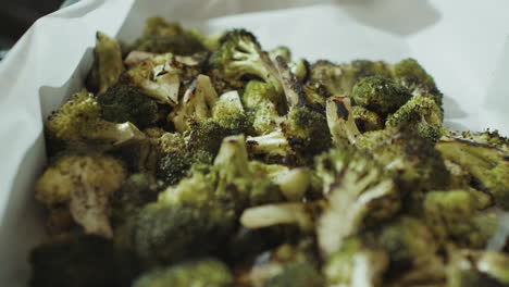 Cooked-broccoli-steaming-on-pan