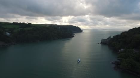 Dartmouth-small-boat-leaving-open-sea-Devon-UK