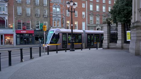 Stadtzentrum-Von-Dublin-Und-Luas-Straßenbahn-Während-Des-Covid-19-Ausbruchs