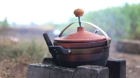 Clay-Cooker-Whistling-Slow-Motion,-Cooking-Equipment,-Cooker-Stock-Footage,-Kitchen-Stock-Footage,-Clay-Product-Stock-Footage