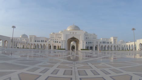 Qasr-Al-Watan-Presidential-Palace-in-Abu-Dhabi-exterior,-front-side,-entrance-square