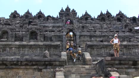Borobudur-Temple,-The-Biggest-Buddhist-Temple-visited-by-millions-of-Travelers-,-UNESCO-World-Heritage-Site,-Central-Java,-Indonesia,-Buddhist-Temple