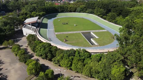 Aerial-view,-cycling-and-roller-skating-arena,-velodrome-of-Manahan-Solo