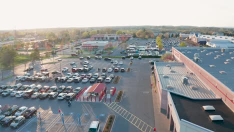 Antena-Exterior-Del-Cartel-En-La-Tienda-Costco