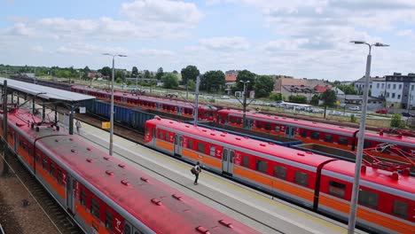 Train-departures-from-railway-station-in-Skarzysko-Kamienna,-Poland