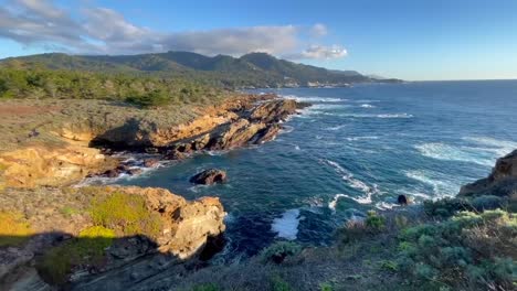 Malerische-Aussicht-Auf-Die-Küste-Am-Naturschutzgebiet-Point-Lobos-State-In-Carmel,-Kalifornien