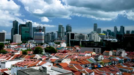 Little-India-En-Singapur-Con-Las-Torres-De-Los-Bancos-En-El-Horizonte