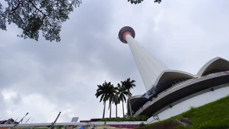 Eine-Establishment-Aufnahme-Des-KL-Tower-Malaysia