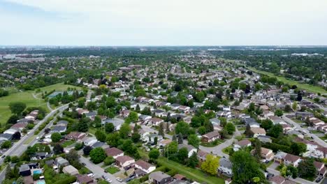 Drone-shot-of-Nepean-houses-on-an-overcast-summer-day