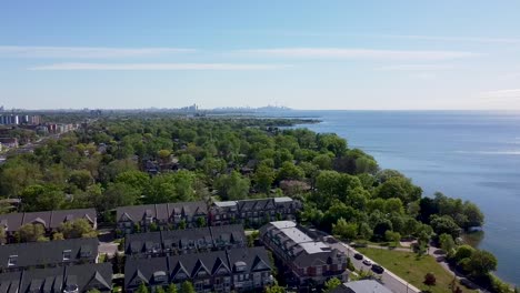 Aerial-lakeshore-view-in-a-Mississauga-neighborhood-on-a-sunny-day