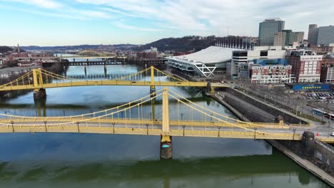 Aerial-truck-shot-of-Pittsburgh,-Pennsylvania-bridges