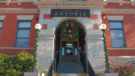 Town-Hall-Front-Exterior-In-The-City-Of-Ansonia-In-New-Haven-County,-Connecticut,-United-States