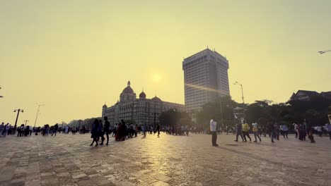 Ein-Blick-Auf-Das-Taj-Mahal-Hotel-Unter-Der-Sengenden-Sonne