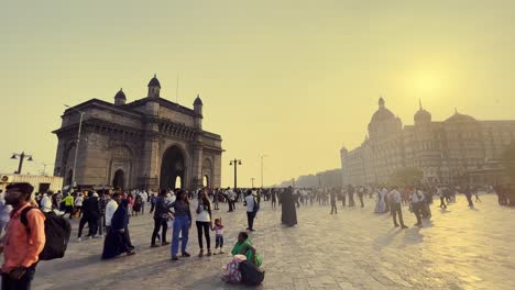 Außenansicht-Des-Gateway-Of-India,-In-Mumbai