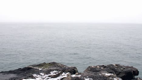 Maine-cliff-overlook-medium-snow-60fps