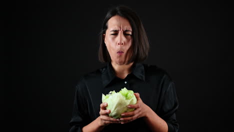 Portrait-of-Young-Woman-Biting-Cabbage-and-Enjoying-in-Taste,-Organic-Vegan-Healthy-Food-Concept