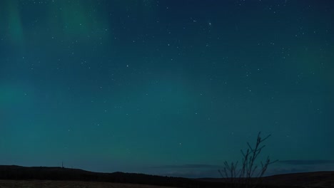 Time-lapse-of-the-aurora-borealis-in-the-village-of-Back-on-the-Isle-of-Lewis