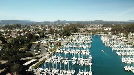 Blick-Auf-Den-Hafen-In-Santa-Cruz,-Kalifornien