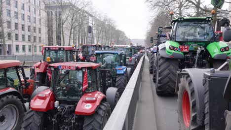 Farmers-protesting-against-measures-to-cut-down-nitrogen-emissions---Brussels,-Belgium