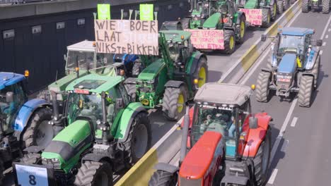 Landwirte-Protestieren-Gegen-Die-Maßnahmen-Der-Flämischen-Regierung-Zur-Reduzierung-Der-Stickstoffemissionen-–-Brüssel,-Belgien