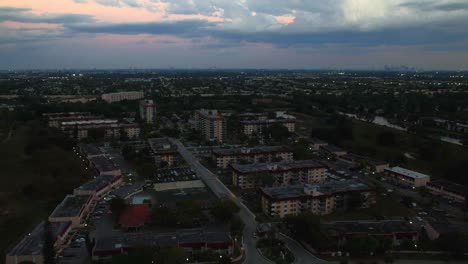 An-aerial-time-lapse-over-a-residential-neighborhood-in-Fort-Lauderdale,-Florida