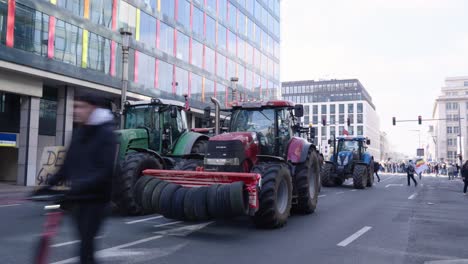 Agricultores-Que-Protestan-Contra-Las-Medidas-Del-Gobierno-Flamenco-Para-Reducir-Las-Emisiones-De-Nitrógeno---Bruselas,-Bélgica