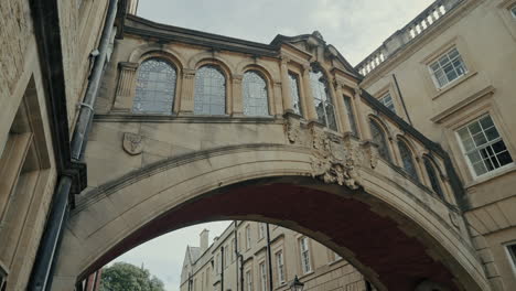 Puente-De-Los-Suspiros,-Universidad-De-Oxford