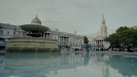 water-fountain-in-Trafalgar-square-in-London