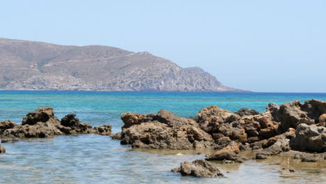 Paradise-landscape-of-Elafonissi-beach-on-a-sunny-day,-Crete