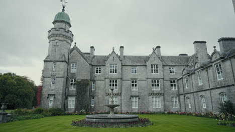 Balmoral-Castle-estate-grounds-on-a-cloudy-day