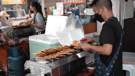 Lokaler-Markt,-Der-Lebensmittel-Kocht,-Bangkok,-Thailand