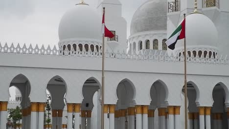 The-architecture-of-the-Sheikh-Zayed-Al-Nahyan-Mosque-Indonesia-was-deliberately-built-similar-to-the-Sheikh-Zayed-Grand-Mosque-in-Abu-Dhabi,-UAE