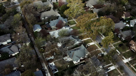 Drone-view-of-neighborhood-in-Dallas,-Texas