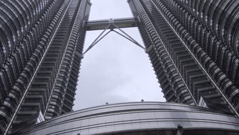 Klcc-Twin-Towers-Petronas-Twin-Towers-Kuala-Lumpur-Malaysia-Gebäude-Und-Brunnen-Haupteingang