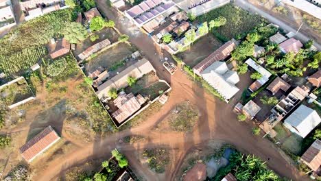Luftbild-Von-Nairobi,-Kenia,-Skyline-Der-Stadt,-Ländliches-Dorf-Loitokitok