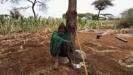 Tribal-fashion-clothing-elder-warrior-authentic-bushlife-drift-valley-men-travel-tribe-potrait-ethnic-tradtion-earbubgs-family-tourist