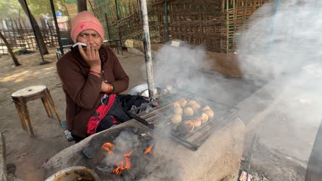 Una-Señora-Que-Vende-Comida-Local